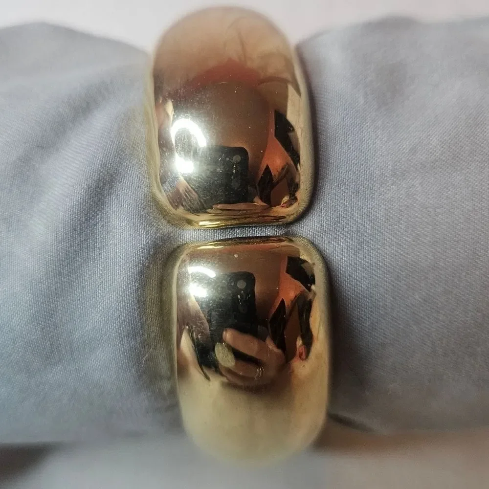 Vintage Gold Tone Thick Clamper Cuff Bangle Bracelet 90s